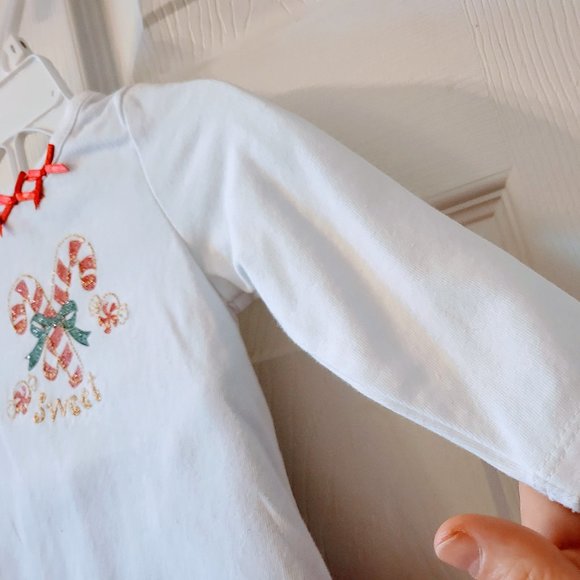 NWT Candy Canes "Sweet" Christmas/Holiday Two Piece w/Matching Socks-Sz 6 mos! - Picture 7 of 15